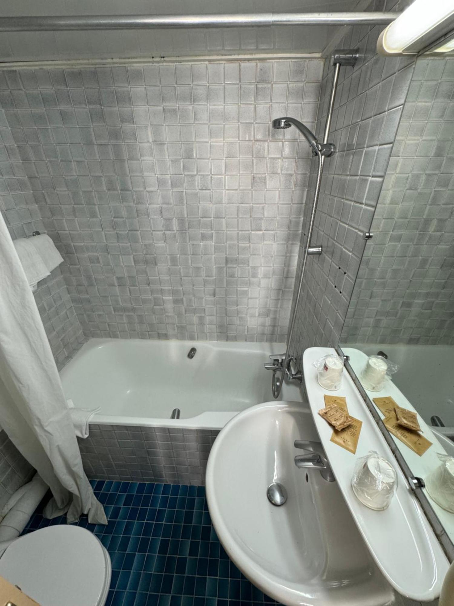 Hotel Flor Rivoli Paris Luaran gambar